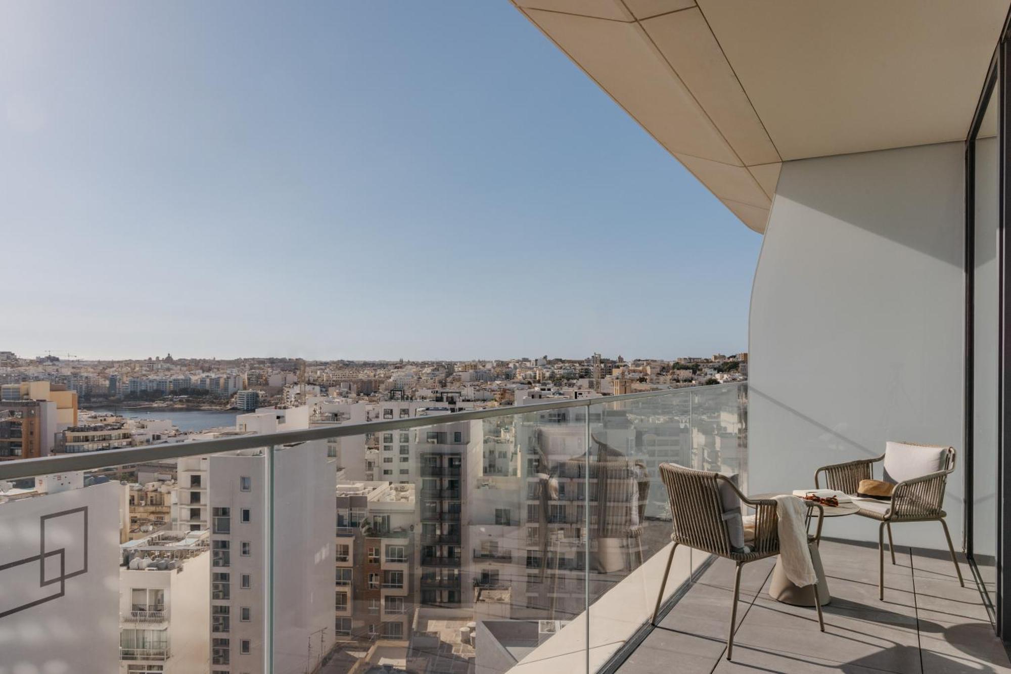 Me Malta By Melia Otel Saint Julian's Dış mekan fotoğraf