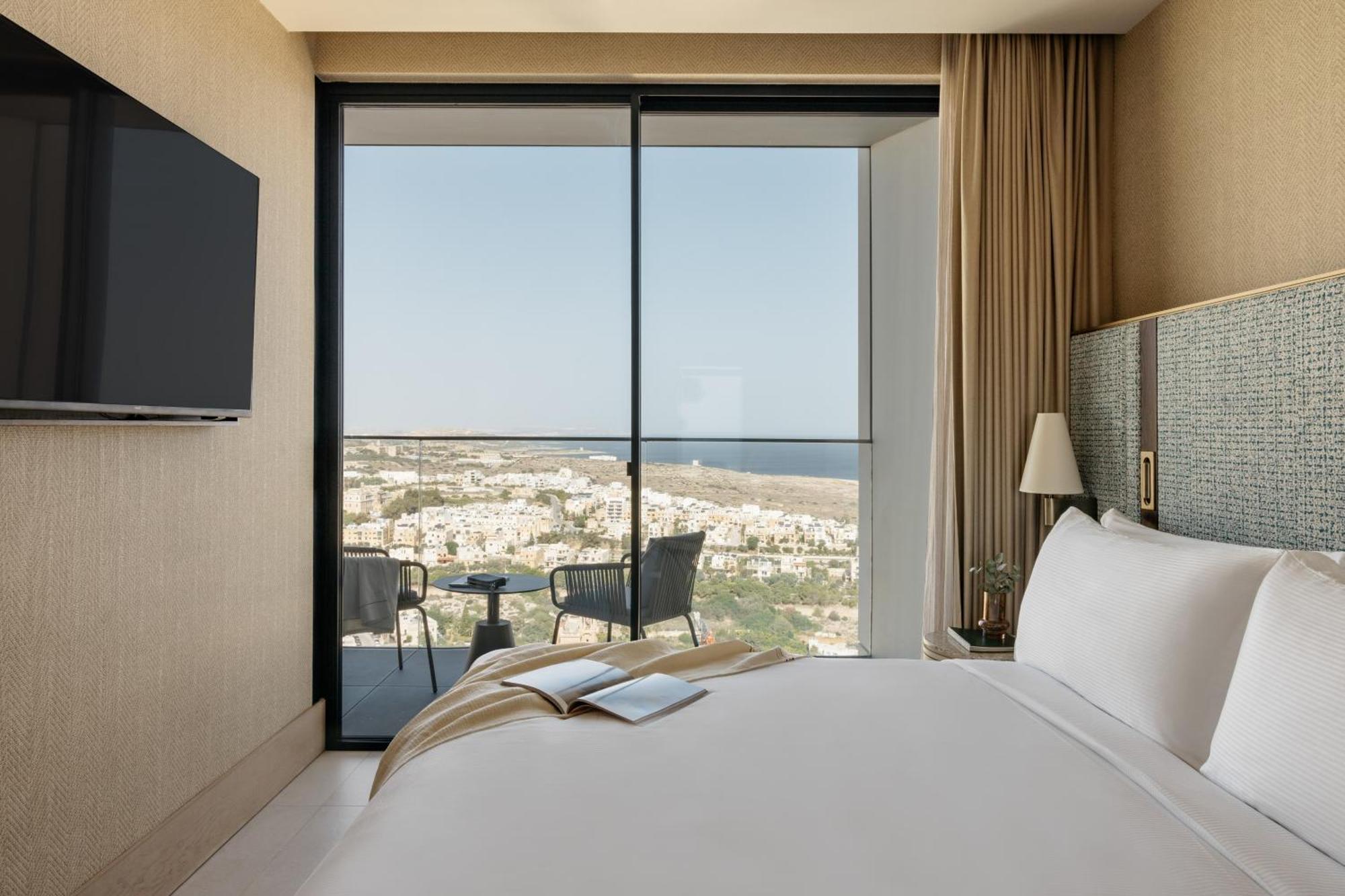 Me Malta By Melia Otel Saint Julian's Dış mekan fotoğraf